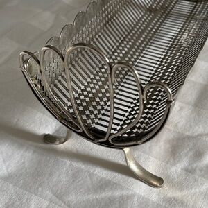 Elegant Silver color Metal Bread Basket